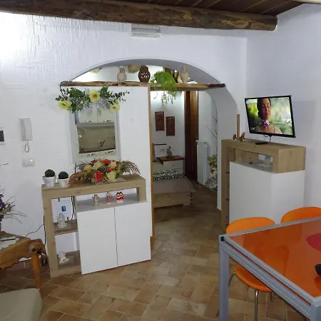 Casa Linda Апартаменты *